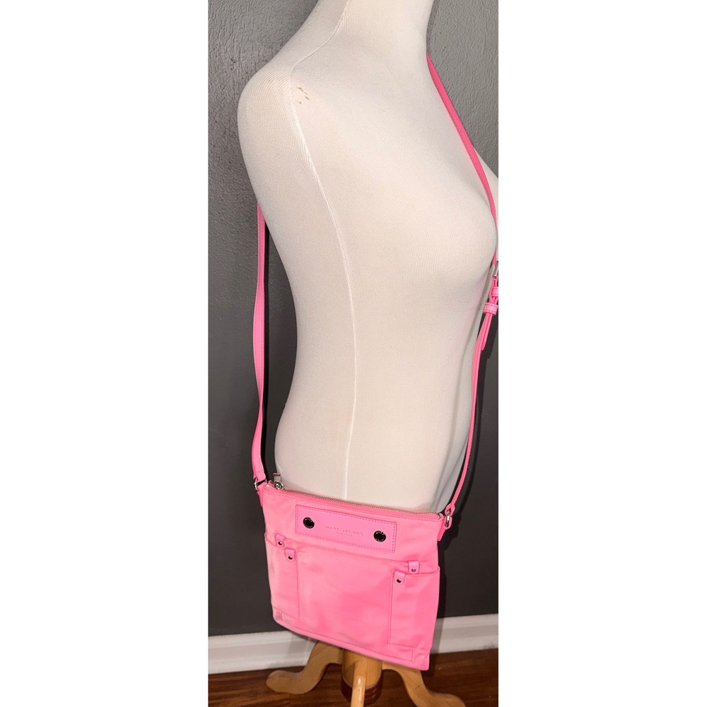 Marc Jacobs Preppy‎ Nylon Natasha Crossbody Bag Neon Pink Silver Hardware Small